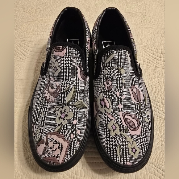Vans | Shoes | Nwot Vans Stackform Tapestry Floral Classic
